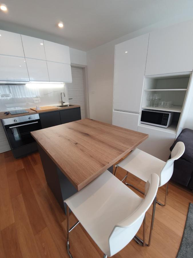 Apartman Leona 4*, Kantrida Fiume Kültér fotó