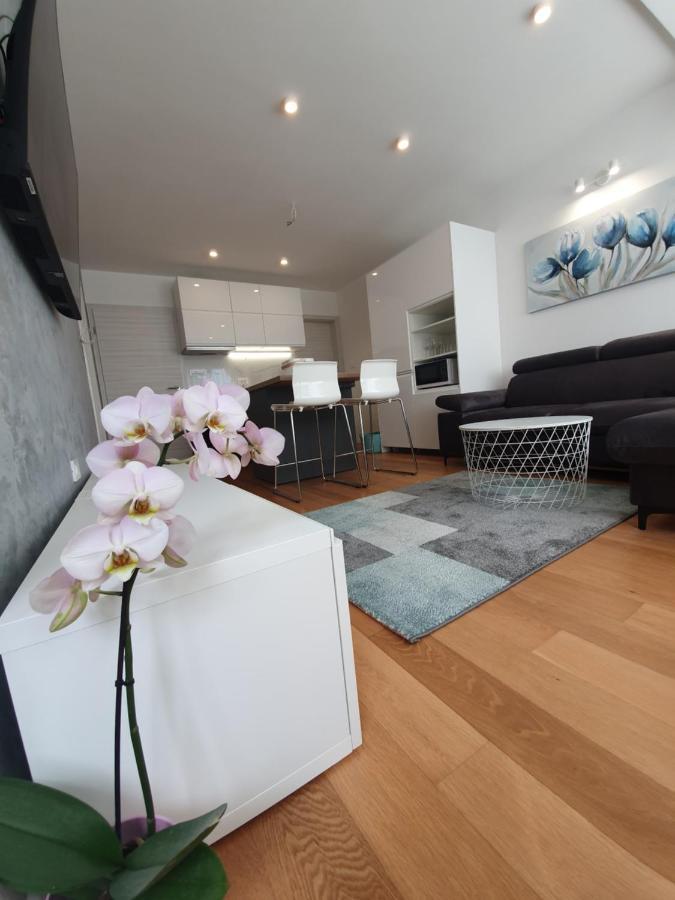 Apartman Leona 4*, Kantrida Fiume Kültér fotó